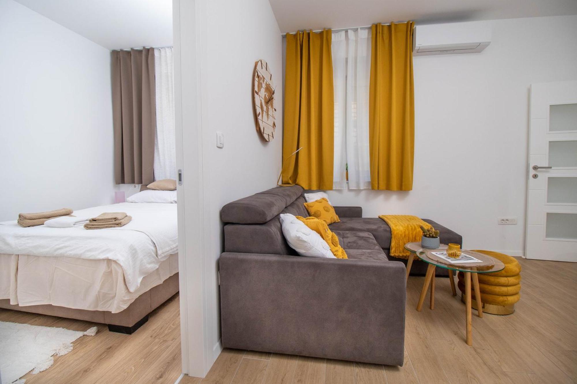 Apartman Maki Vinkovci Esterno foto